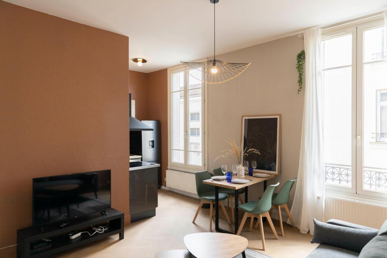 Exceptionnel Appart Haussmannien Au Coeur De Ville Troyes Eksteriør billede